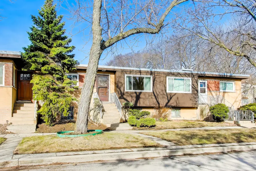 240 Elmwood Avenue, Evanston, IL 60202 - #2