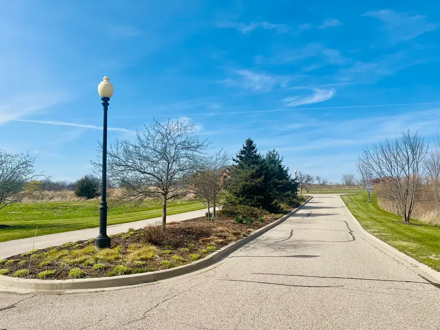 10400 Red Leaf Circle, Lakewood, IL 60014 - #3
