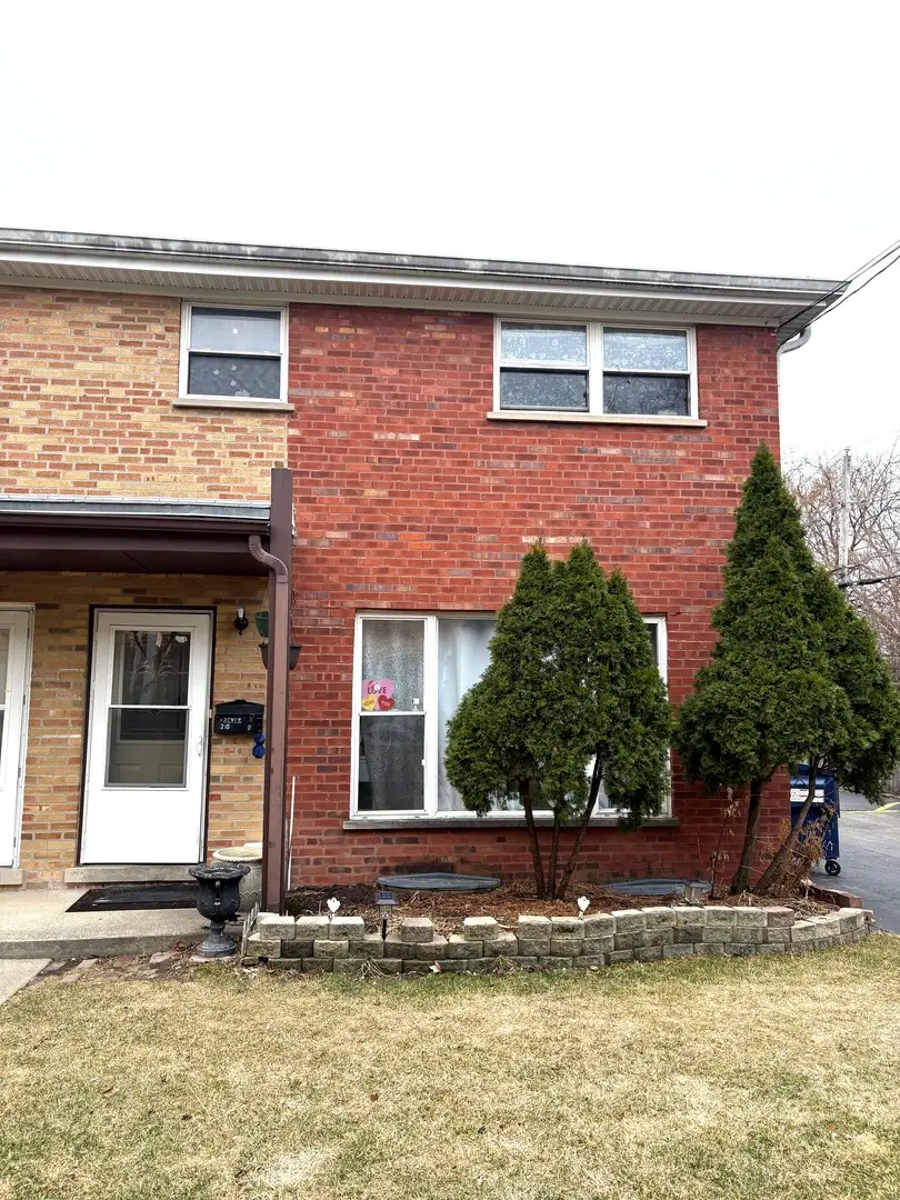 210 N N Linn Court #D, North Aurora, IL 60542 - #1