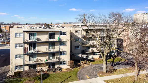 5214 Galitz Street #103, Skokie, IL 60077