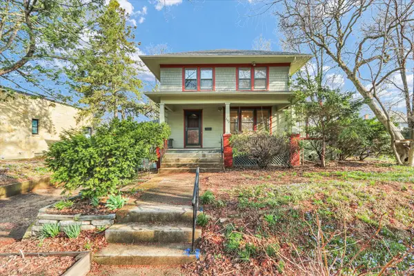 202 W Iowa Street, Urbana, IL 61801