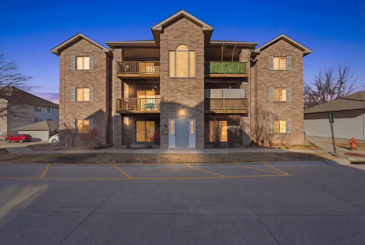 2865 Coral Court #202, Coralville, IA 52241 - #1