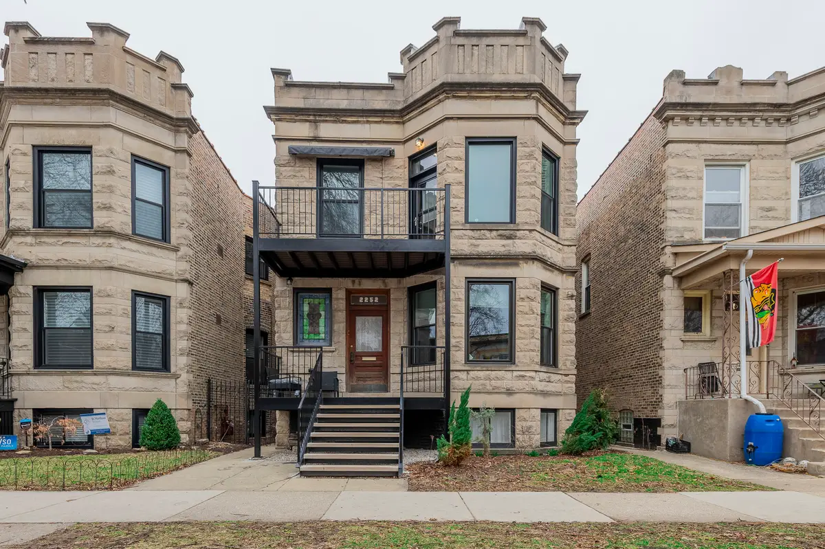 2252 W Leland Avenue, Chicago, IL 60625 - #1