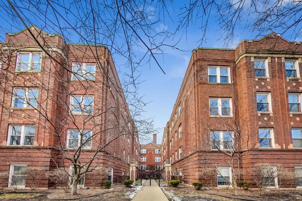 3450 N Janssen Avenue #1B, Chicago, IL 60657 - #1