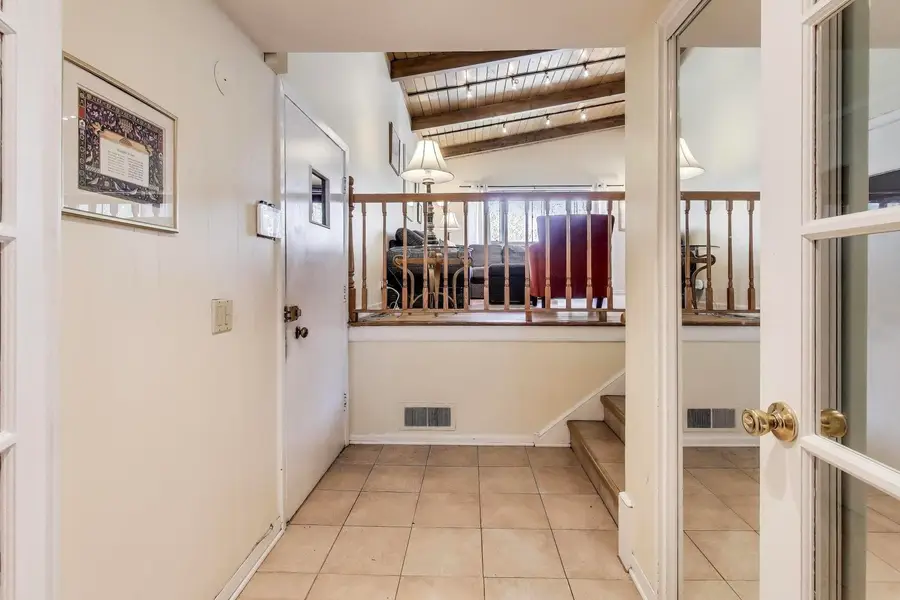 9010 Samoset Trail, Skokie, IL 60076 - #2