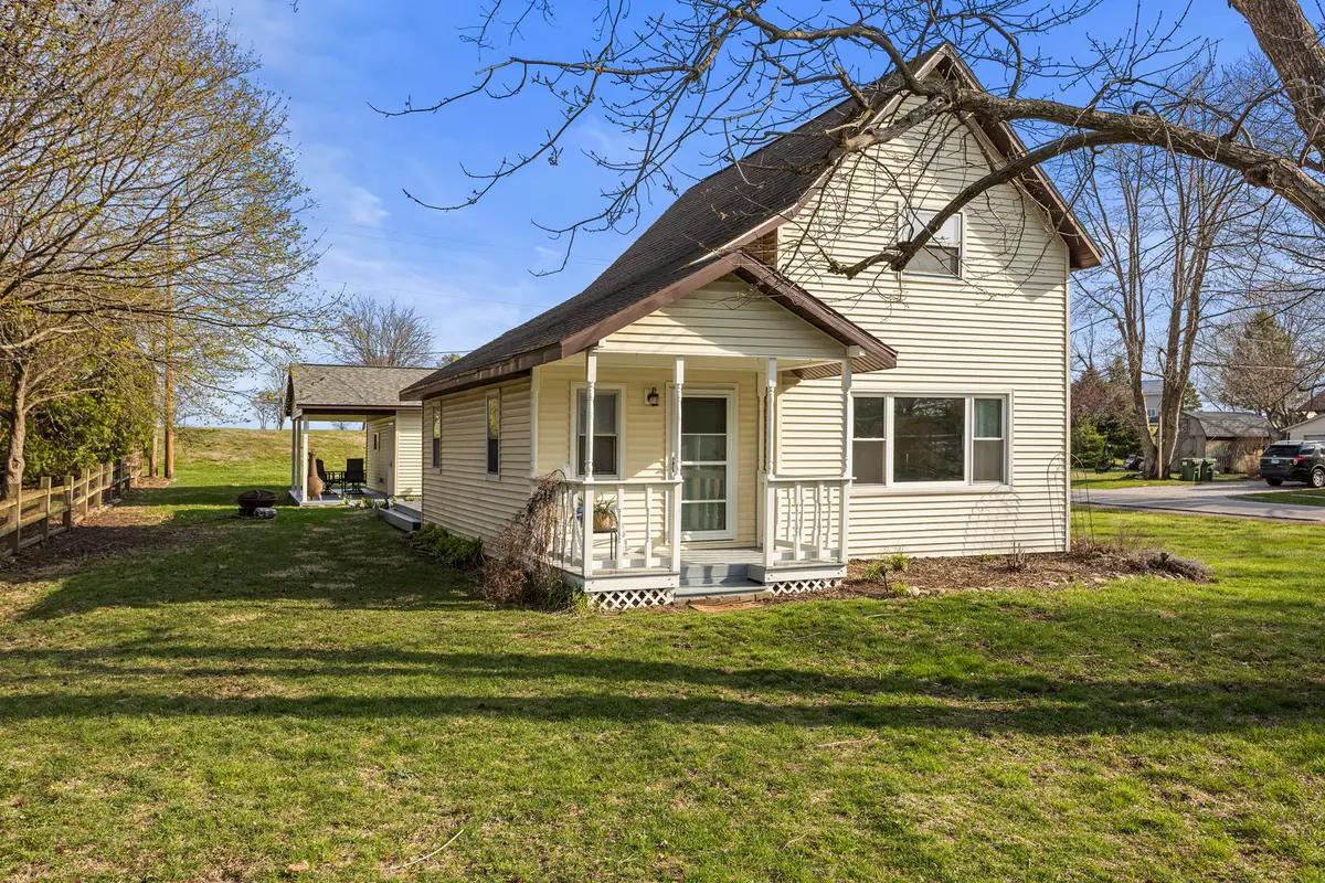 506 E State Street, Mahomet, IL 61853 - #1