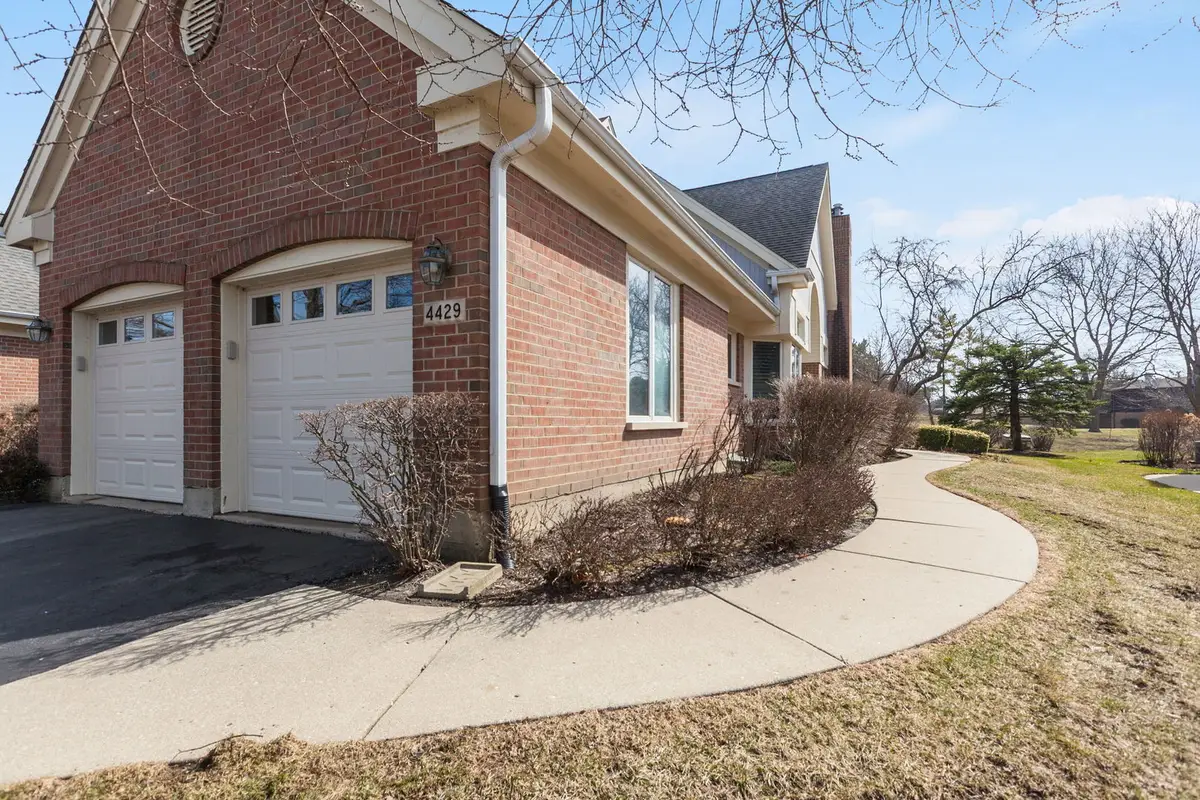 4429 4 Winds Lane, Northbrook, IL 60062 - #1
