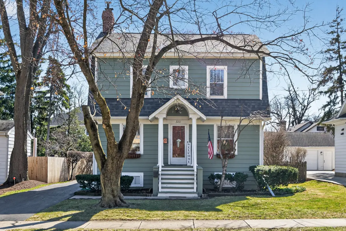 323 Hawthorne Boulevard, Glen Ellyn, IL 60137 - #1