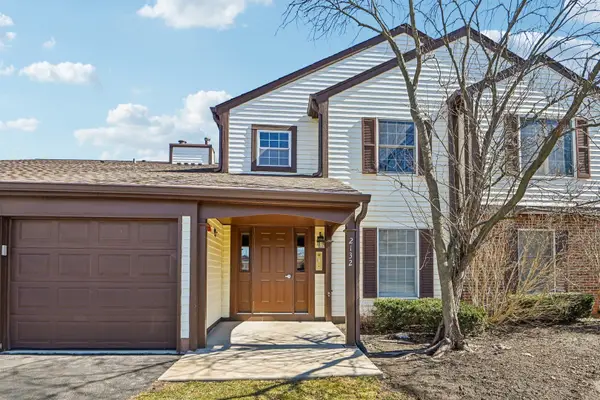 2132 Berkley Court #202B, Naperville, IL 60565
