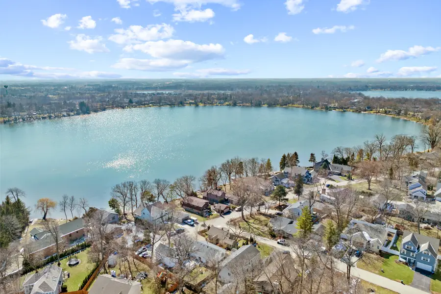 21770 W Lake Avenue, Round Lake, IL 60073 - #3