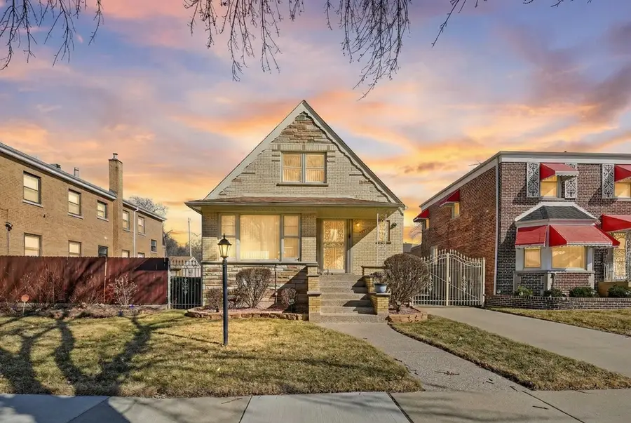 8407 S Wolcott Avenue, Chicago, IL 60620 - #2