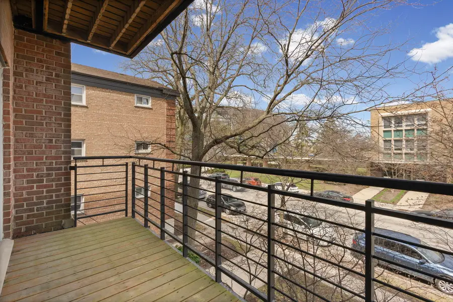 1300 Central Street #202, Evanston, IL 60201 - #2