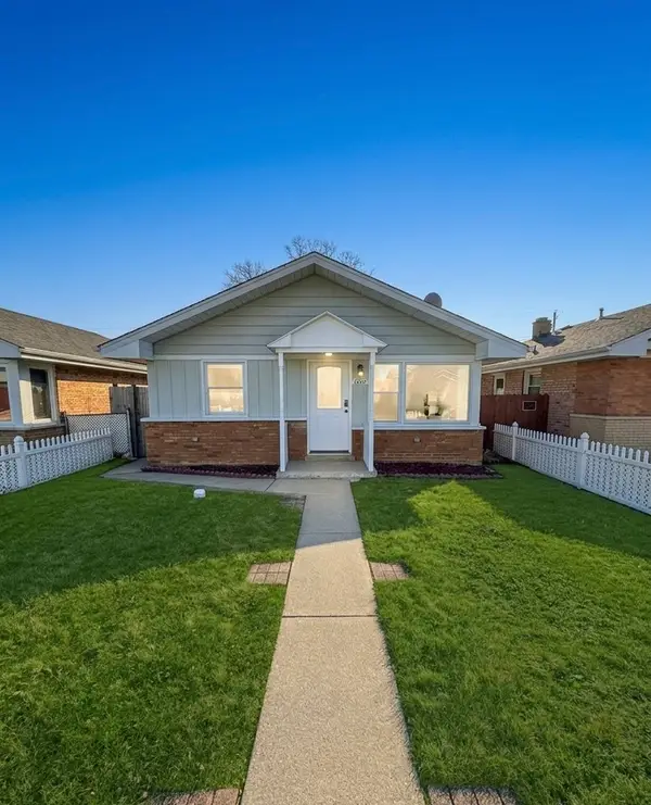 7609 Lockwood Avenue, Burbank, IL 60459