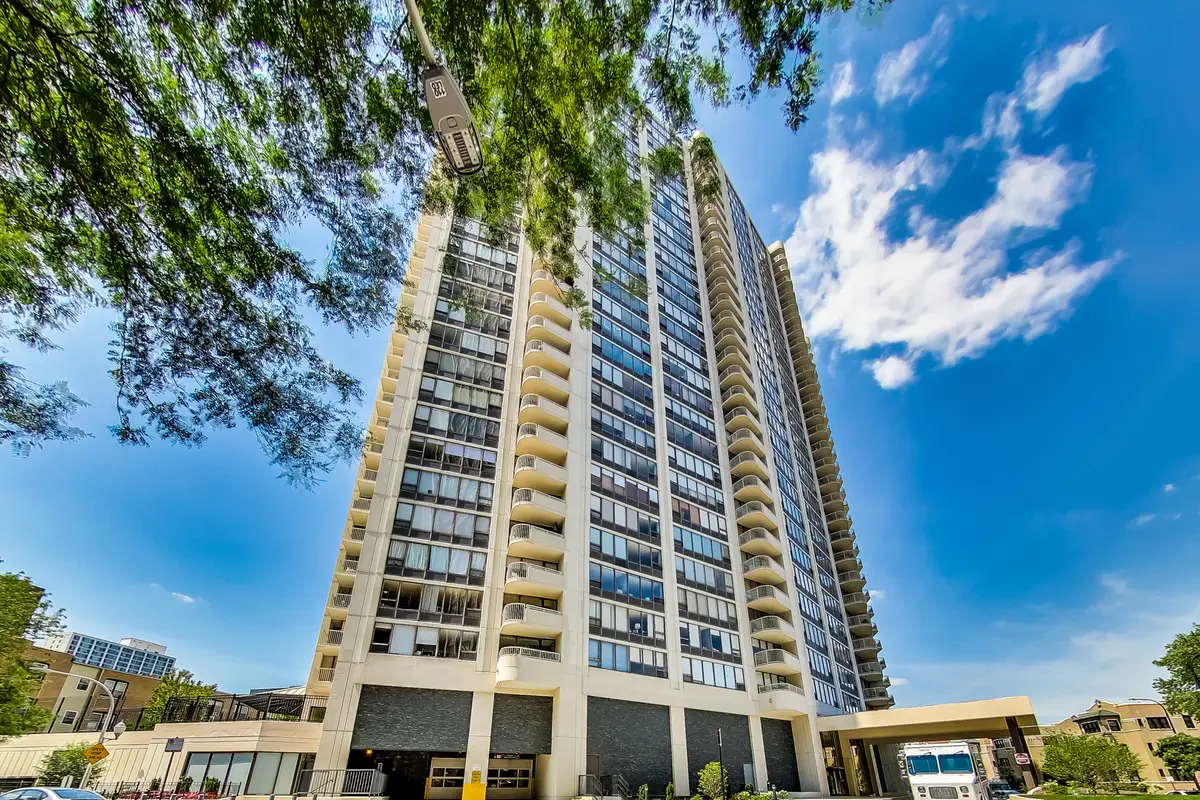 3930 N Pine Grove Avenue #1714, Chicago, IL 60613 - #1