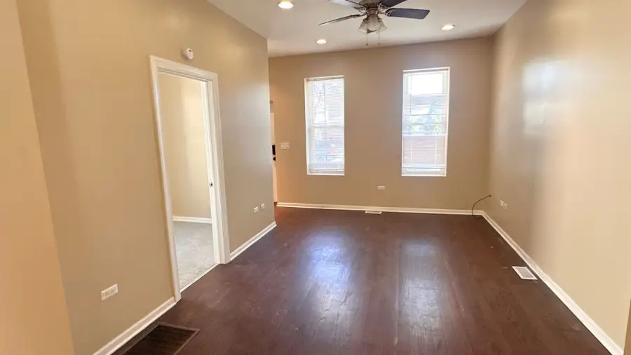 10710 S Green Bay Avenue, Chicago, IL 60617 - #3