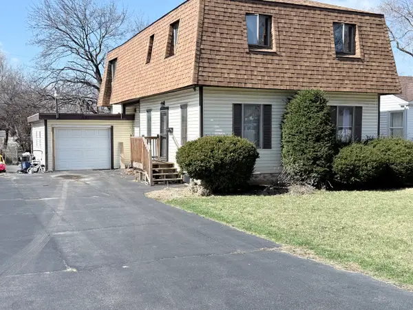 1151 Gates Street, Aurora, IL 60505