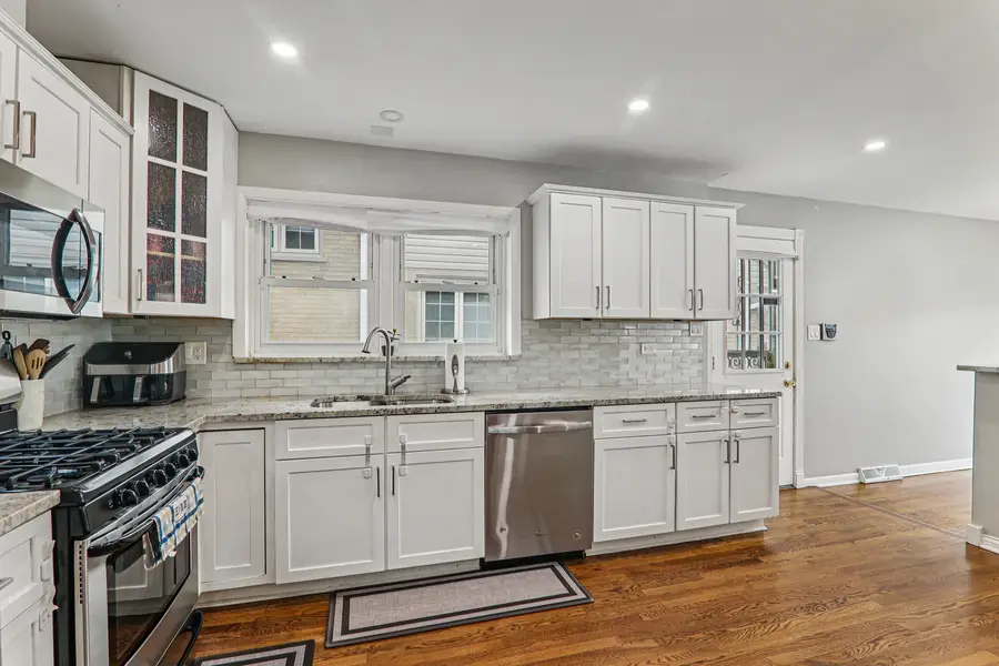 8537 S Karlov Avenue, Chicago, IL 60652 - #2