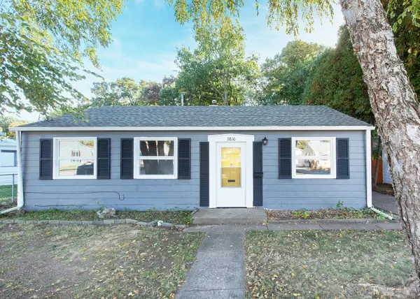 3810 11th Avenue, Moline, IL 61265