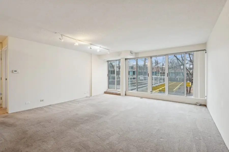 2555 Gross Point Road #101, Evanston, IL 60201 - #3