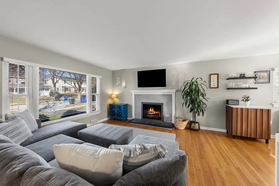 151 East Road, Glen Ellyn, IL 60137 - #3