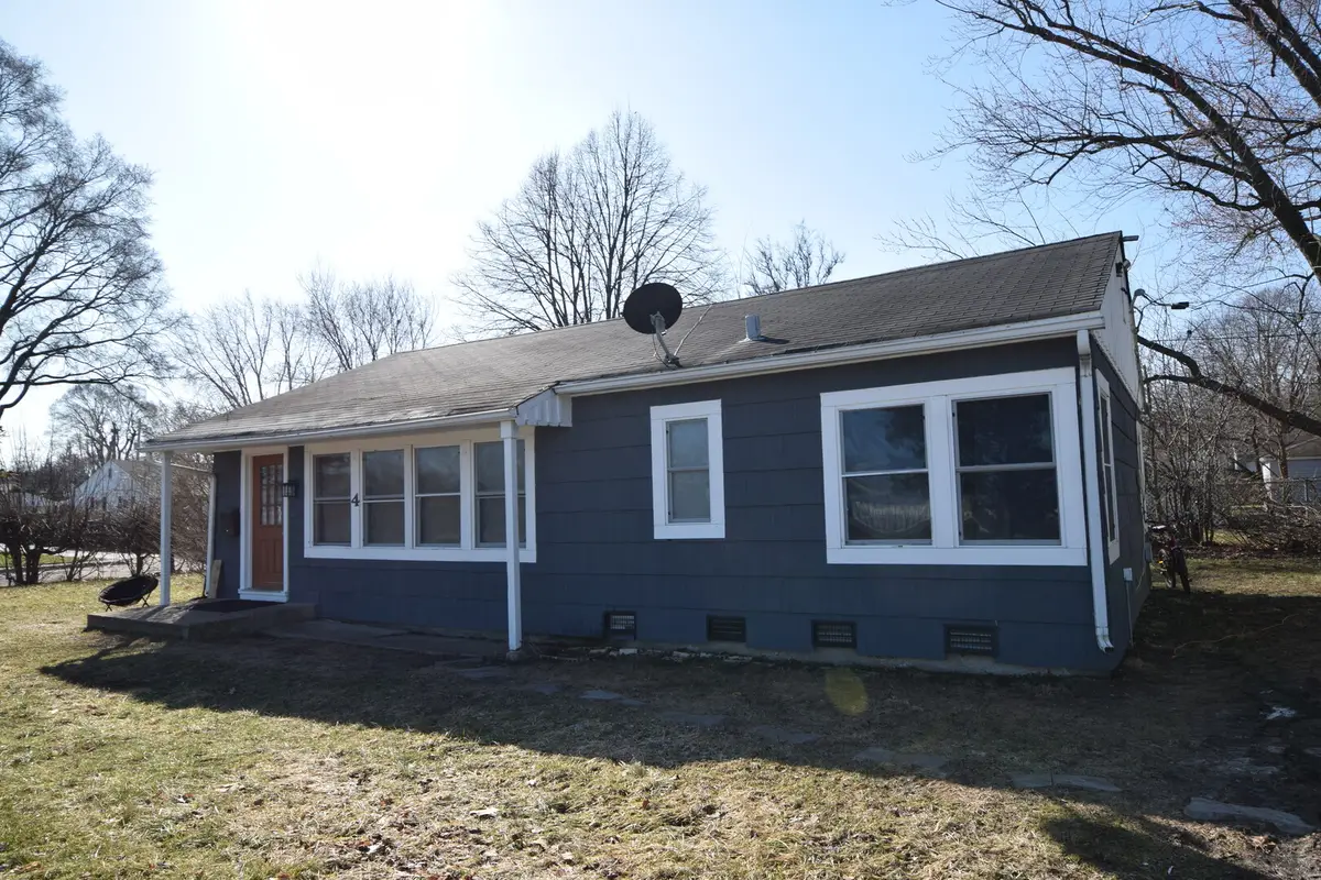 4 S Midland Avenue, Mundelein, IL 60060 - #1