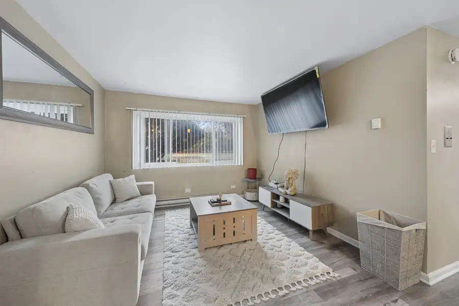 Address Withheld By Seller, Oak Park, IL 60304 - #2