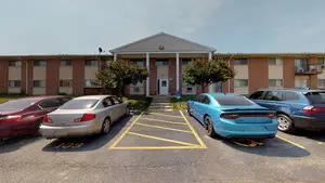 693 E Fullerton Avenue #203, Glendale Heights, IL 60139