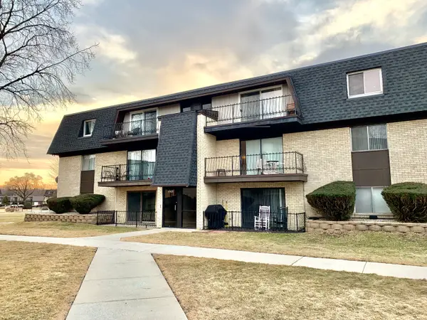 11107 S 84th Avenue #2A, Palos Hills, IL 60465