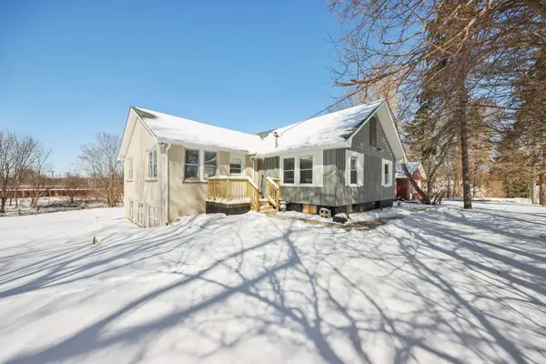 42088 N Old Lake Avenue, Antioch, IL 60002