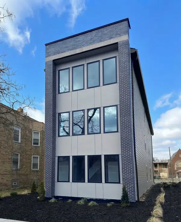 3316 W Adams Street, Chicago, IL 60624