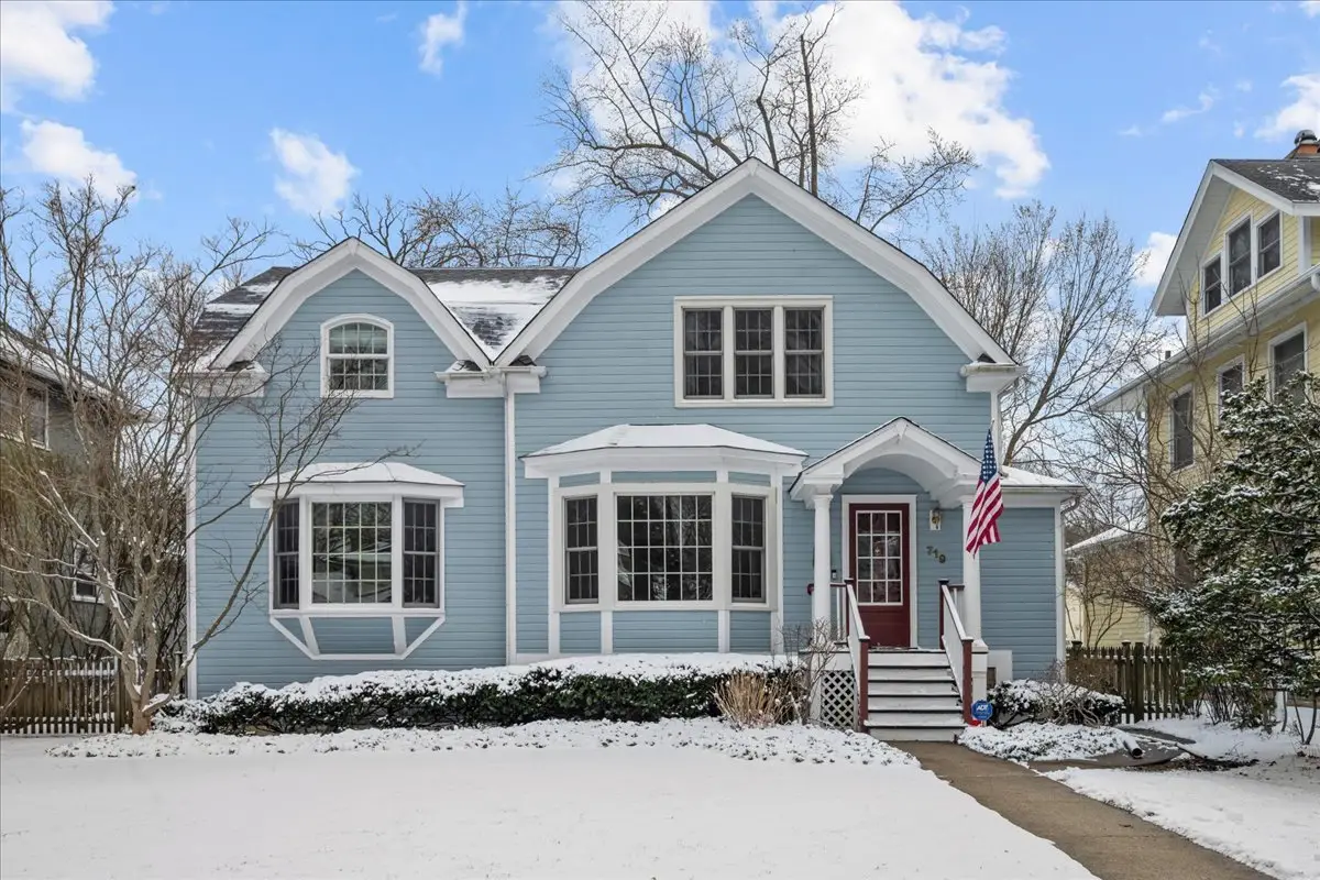 719 Washington Avenue, Wilmette, IL 60091 - #1