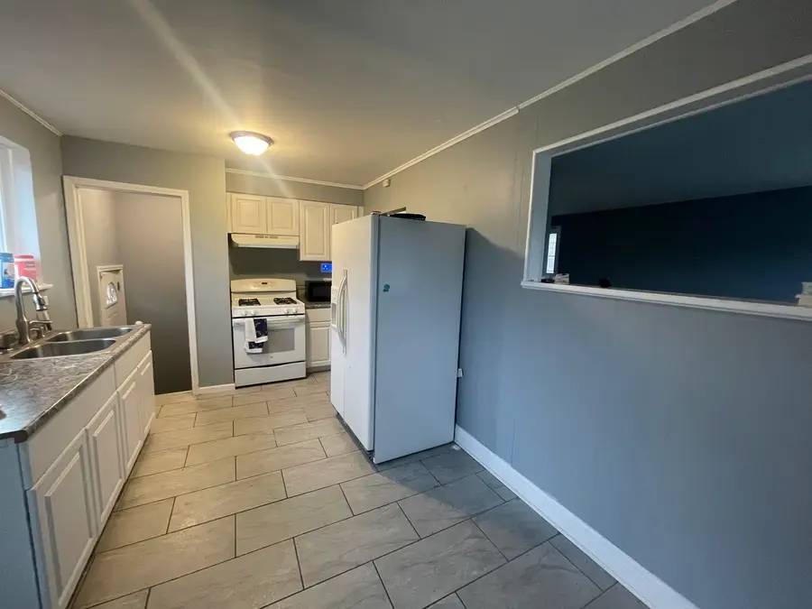 12620 S Racine Avenue, Calumet Park, IL 60827 - #2