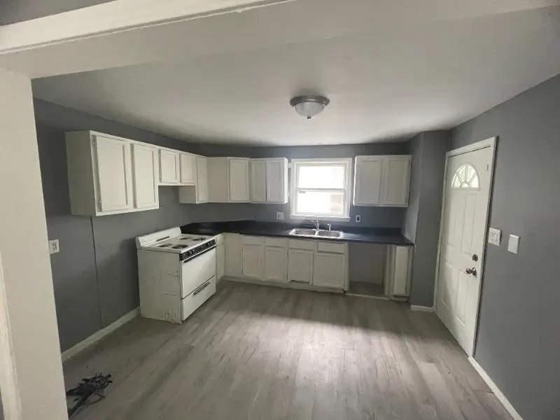 2106 W Millman Street, Peoria, IL 61605 - #3