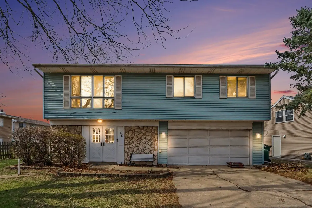 945 Surrey Court, Joliet, IL 60431 - #1