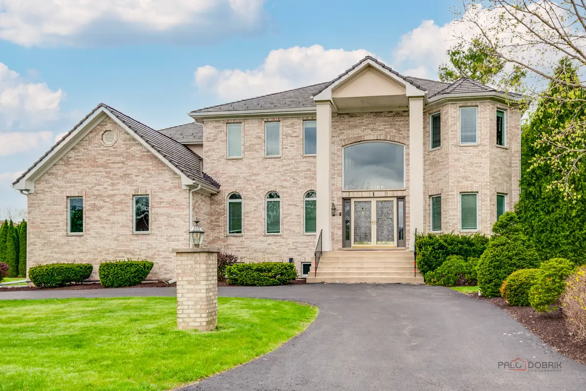 1 Enclave Way, Hawthorn Woods, IL 60047 - #1