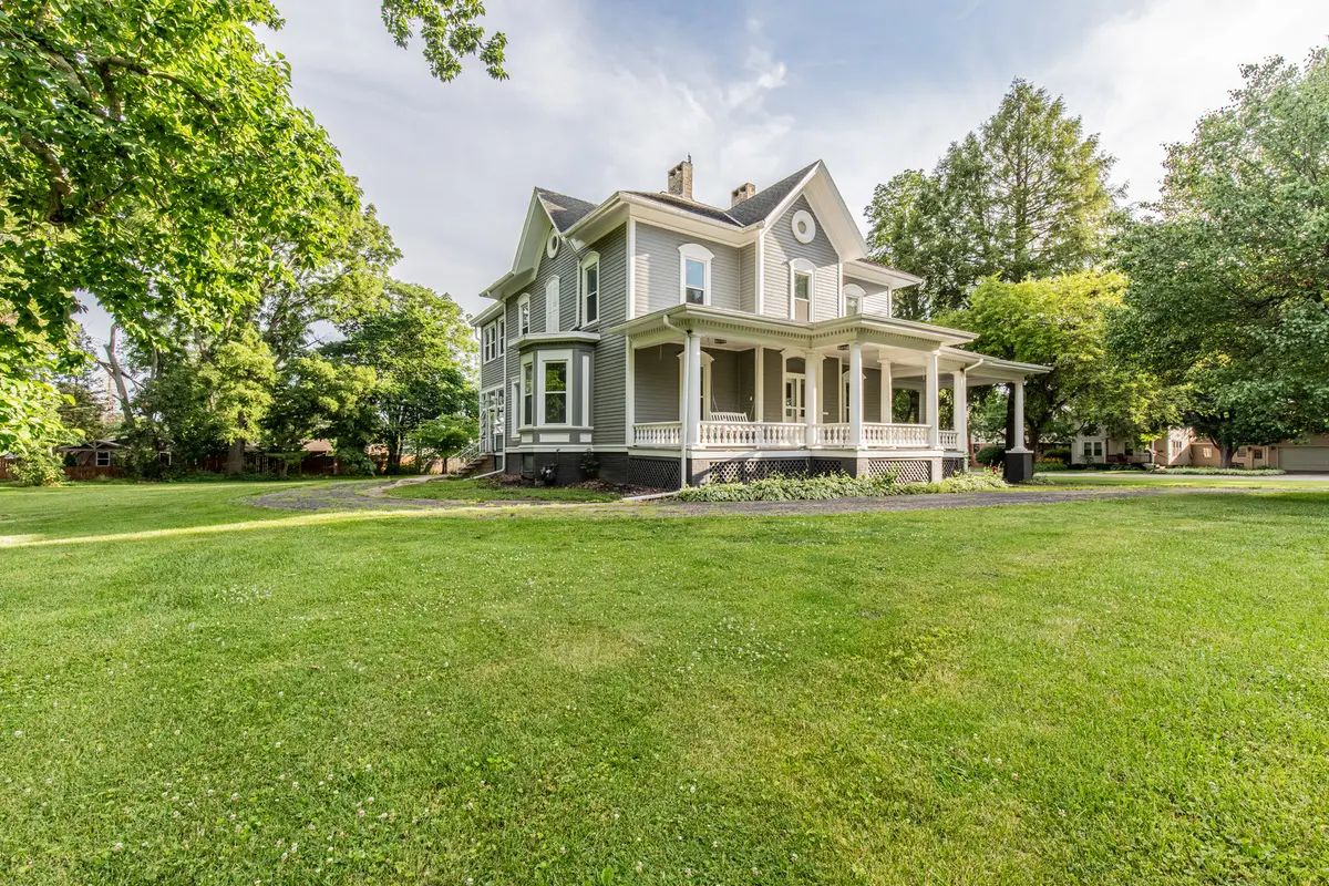 612 E Peru Street, Princeton, IL 61356 - #1