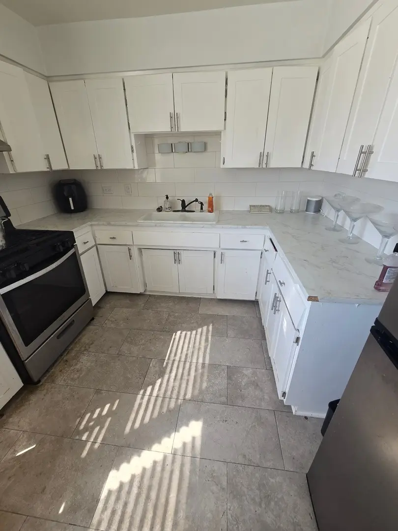 Address Withheld By Seller, Chicago, IL 60619 - #2