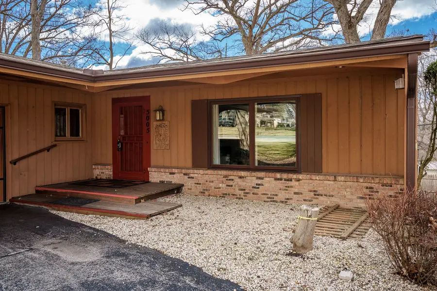 5005 Mohawk Road, Rockford, IL 61107 - #2