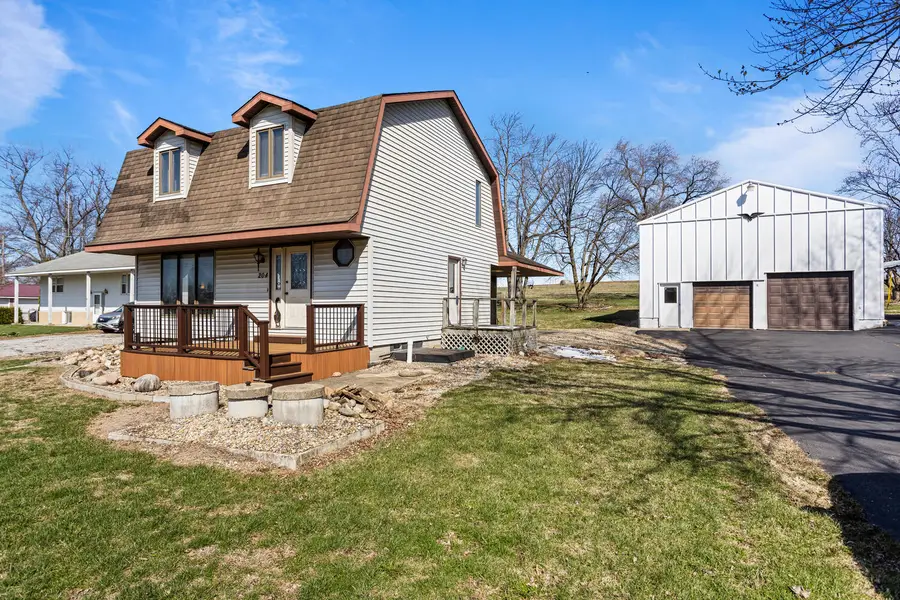 204 W Meade Street, White Heath, IL 61884 - #2