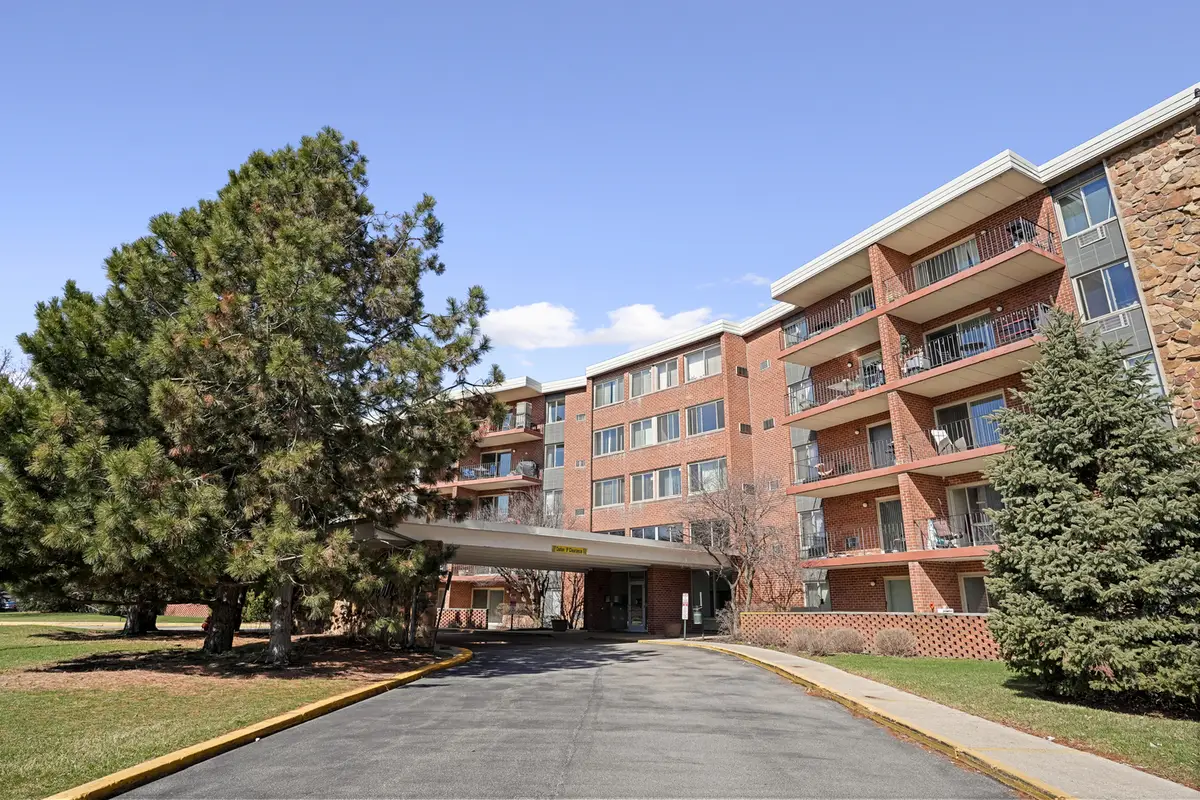 16 E Old Willow Road #223S, Prospect Heights, IL 60070 - #1