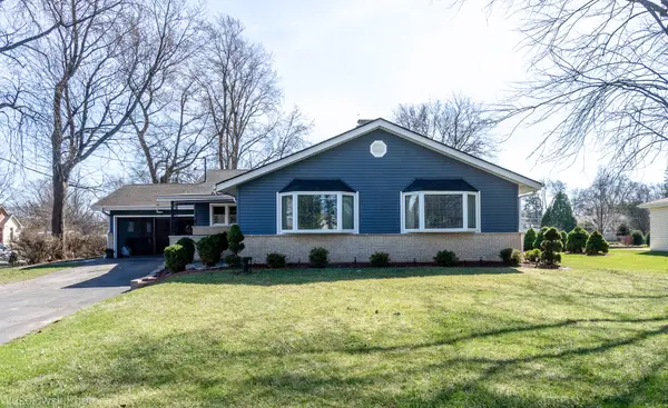 1825 E Euclid Avenue, Mount Prospect, IL 60056