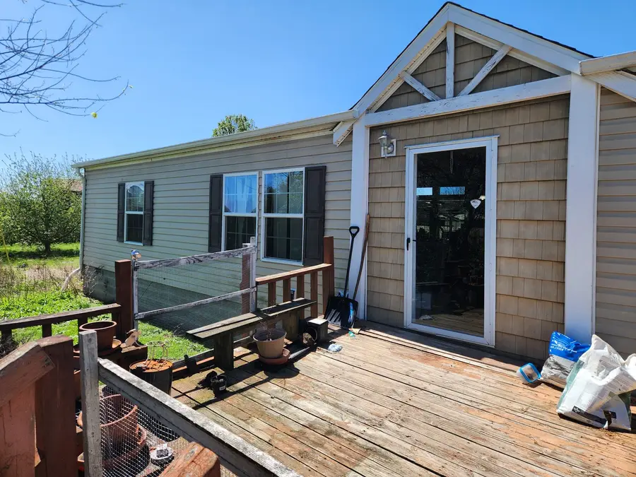 1524 County Road 1800 N, Dahlgren, IL 62828 - #2