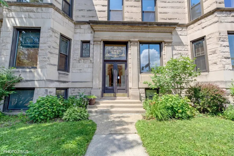 342 N Austin Boulevard #1, Oak Park, IL 60302 - #2