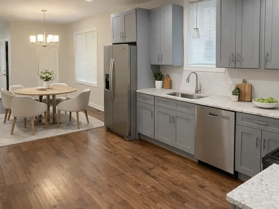 8722 S Kingston Avenue, Chicago, IL 60617 - #2