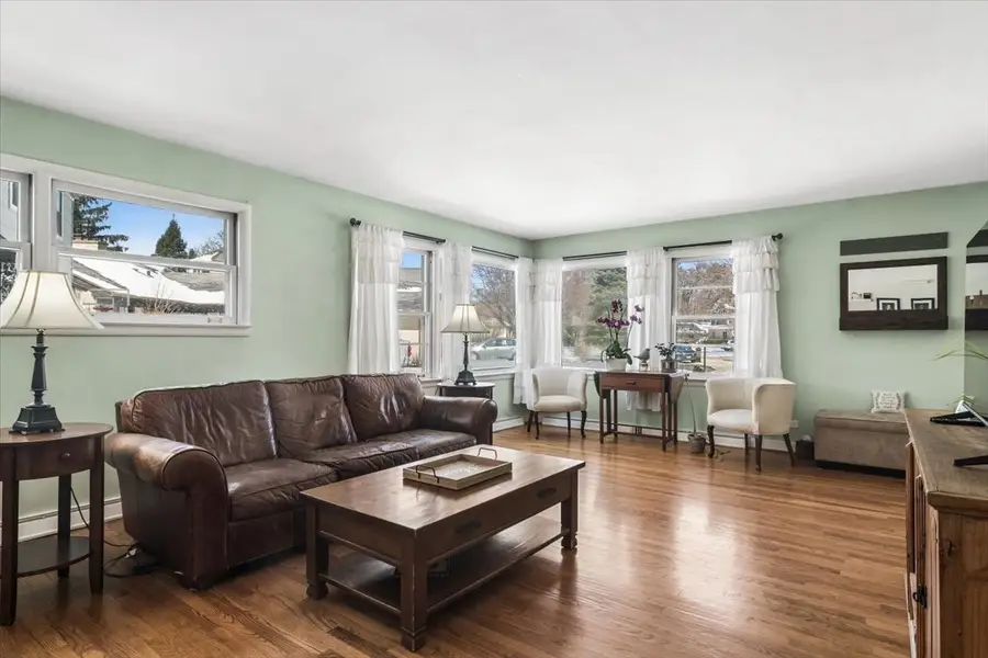 411 Pine Manor Drive, Wilmette, IL 60091 - #2