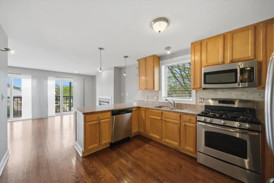 7501 W Irving Park Road #2, Chicago, IL 60634 - #3