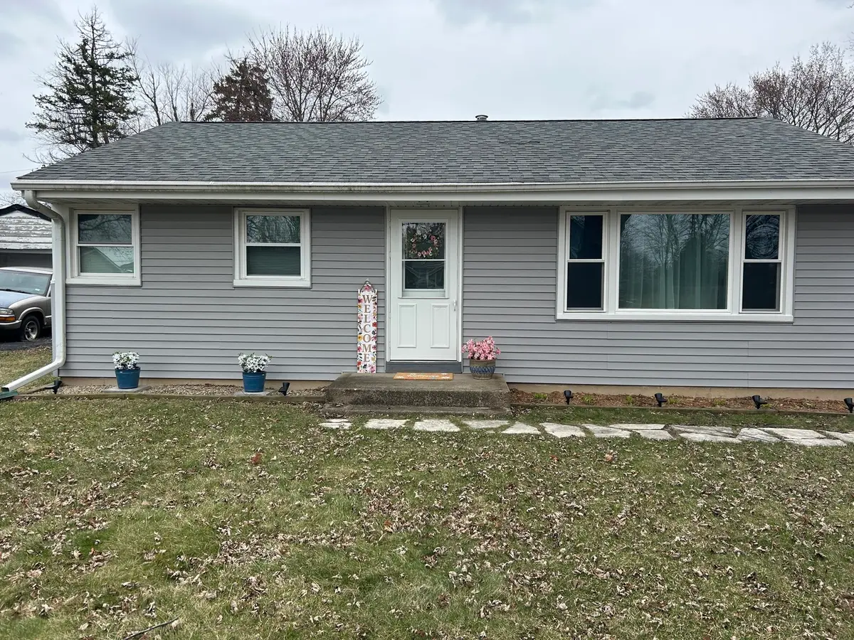 33077 Sunset Avenue N, Grayslake, IL 60030 - #1