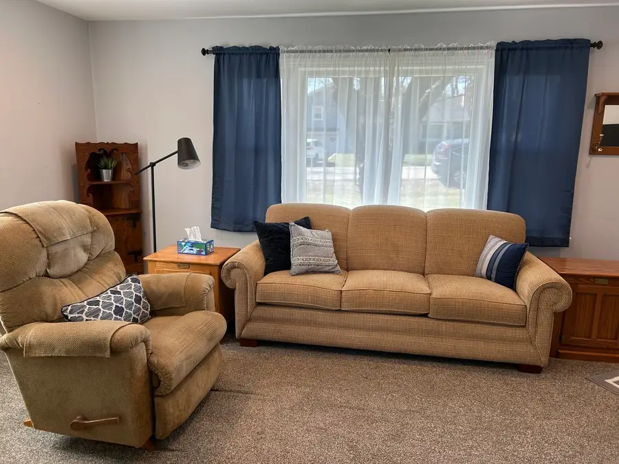 33077 Sunset Avenue N, Grayslake, IL 60030 - #3