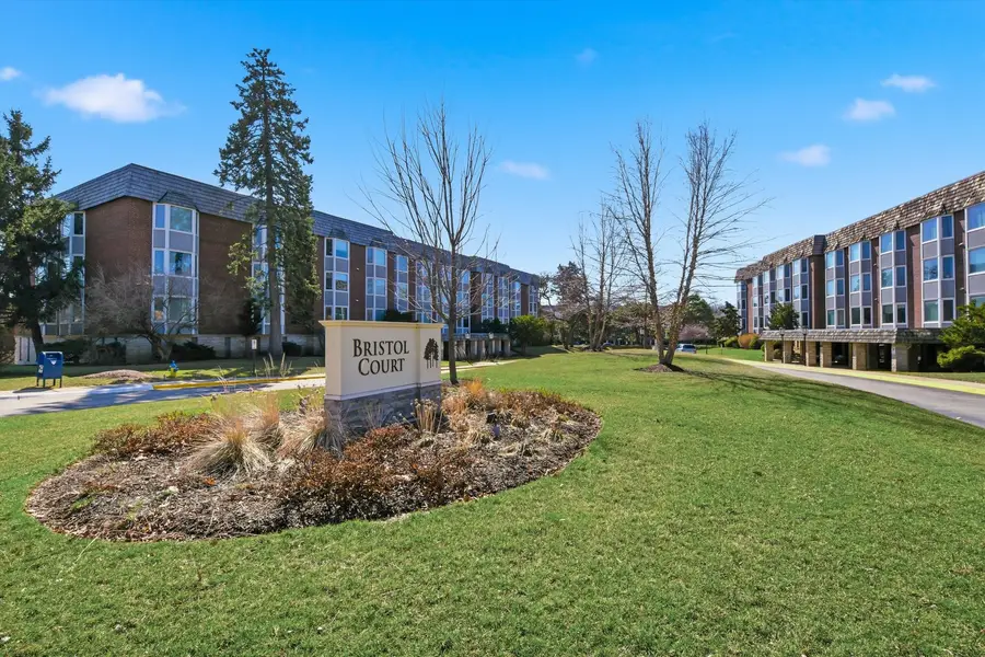 400 Ascot Drive #1E, Park Ridge, IL 60068 - #2