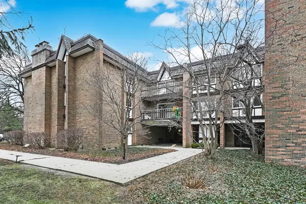 360 Claymoor Road #3G, Hinsdale, IL 60521